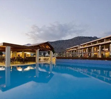 Apartahotel Island Blue Pefki